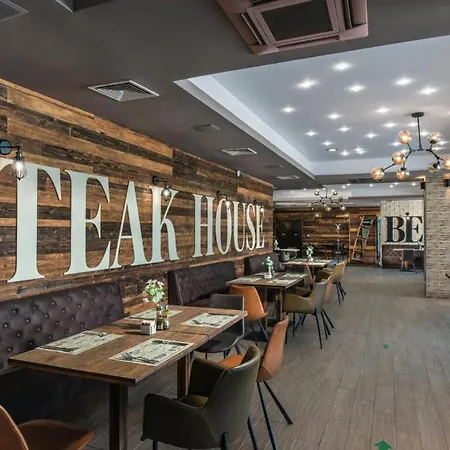 - With A Large Terrace And Direct Access To The Sea 公寓式酒店 *