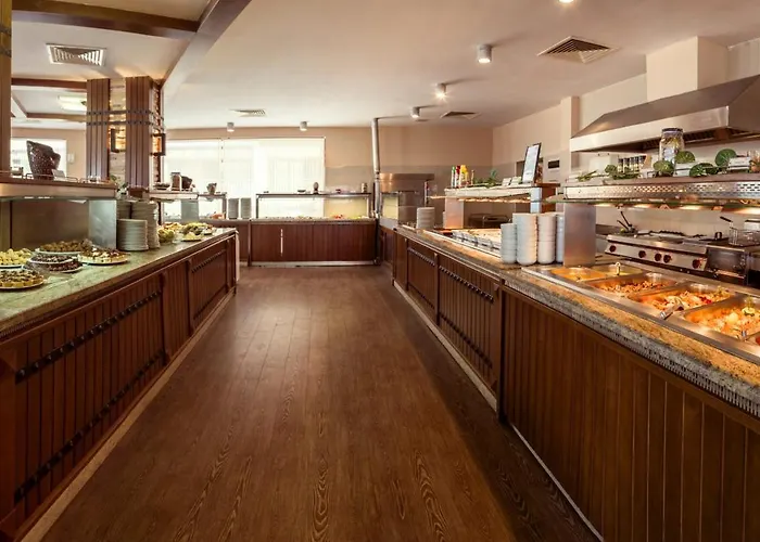 Apartahotel - With A Large Terrace And Direct Access To The Sea