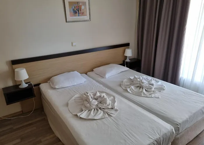 Apartahotel - With A Large Terrace And Direct Access To The Sea *