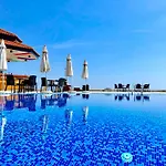 - With A Large Terrace And Direct Access To The Sea מלון דירות אובזור